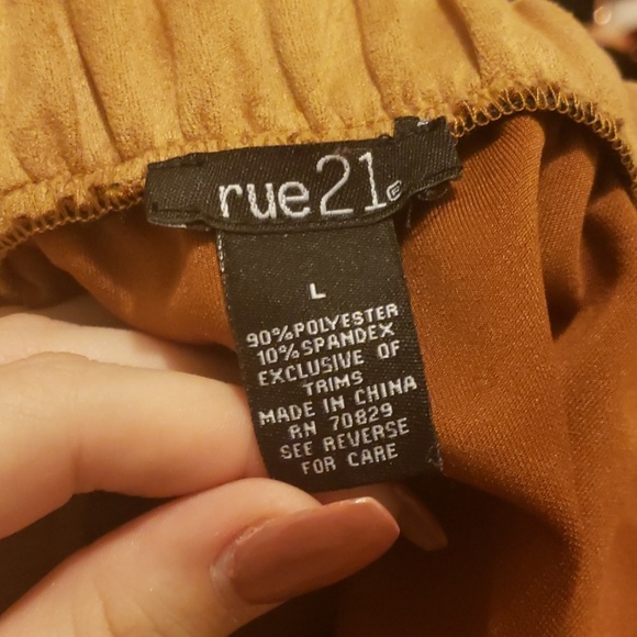 Faux suede brown skirt - Picture 4 of 4